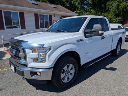 Used 2015 Ford F150 XLT w/ Trailer Tow Package