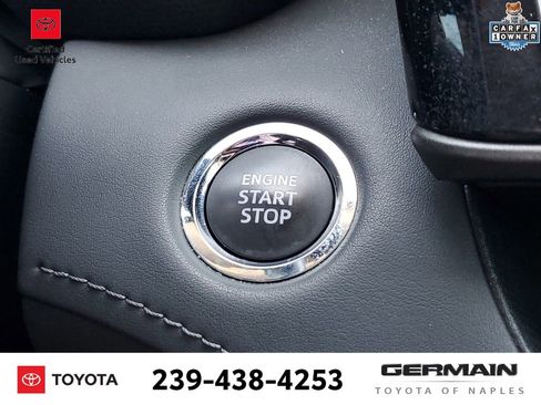 Certified 2023 Toyota Highlander XLE image 32