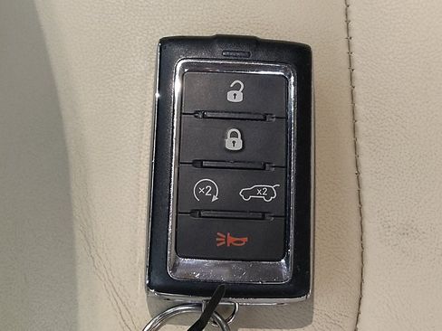 Used 2021 Jeep Grand Cherokee L Limited RWD image 32