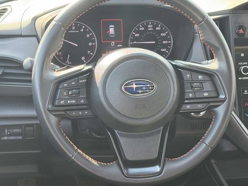 Used 2024 Subaru Crosstrek 2.5i Limited w/ Crosstrek Mirror Package AWD/4WD image 10