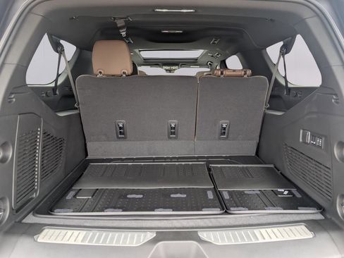 New 2026 Chevrolet Suburban High Country image 35