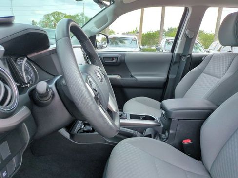 Used 2023 Toyota Tacoma SR5 RWD image 15