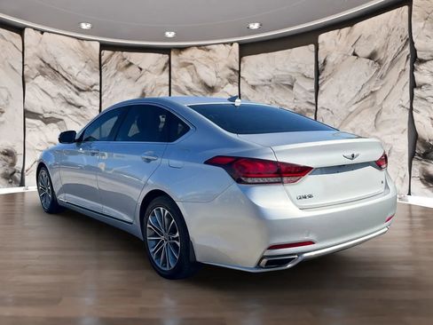 Used 2016 Hyundai Genesis 3.8 image 5