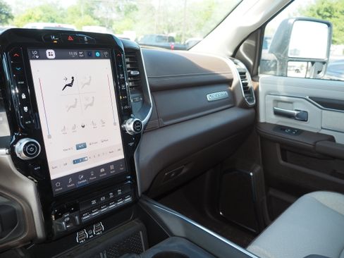 New 2025 RAM 2500 Laramie image 18