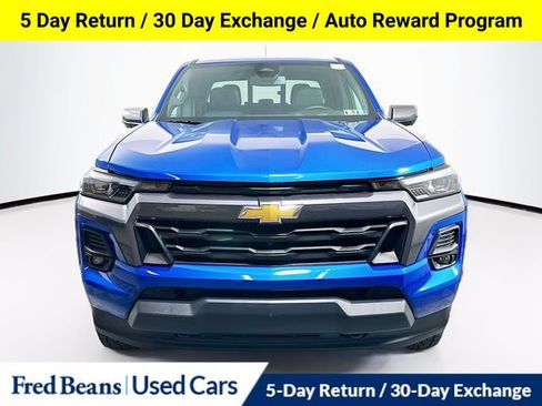 Used 2023 Chevrolet Colorado LT w/ LT Convenience Package III AWD/4WD image 3