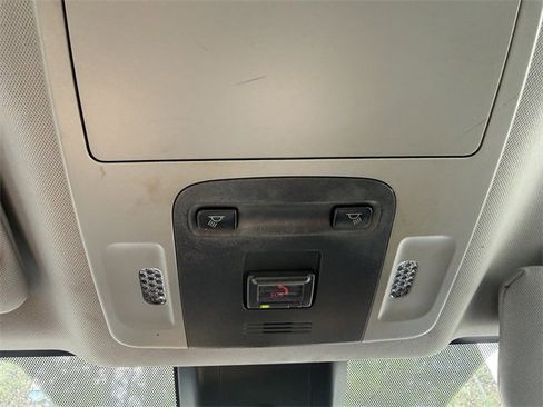 Used 2021 Toyota Camry SE w/ Carpet Mat Package (TMS) image 47