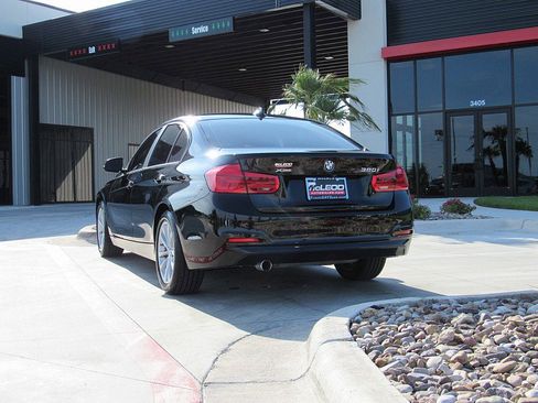 Used 2018 BMW 320i xDrive Sedan image 5