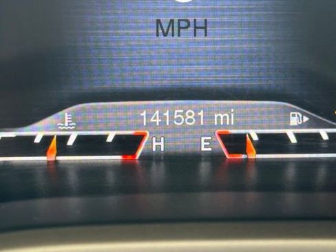 Used 2016 Jeep Cherokee Limited AWD/4WD image 35