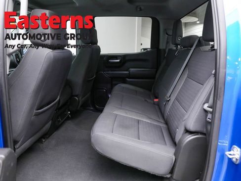 Used 2022 Chevrolet Silverado 1500 Custom image 21