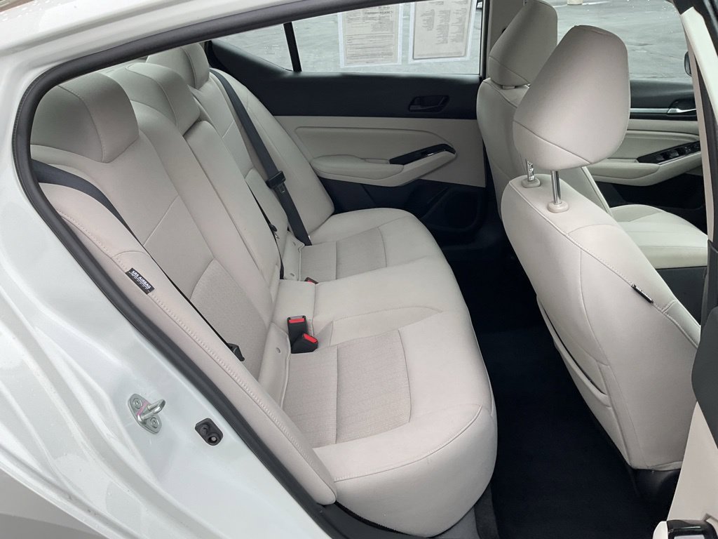 Used 2023 Nissan Altima 2.5 SV w/ SV Premium Package AWD/4WD image 20