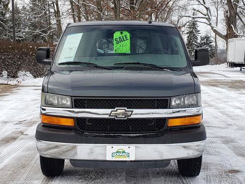 Used 2016 Chevrolet Express 3500 LT w/ LT Preferred Equipment Group image 9