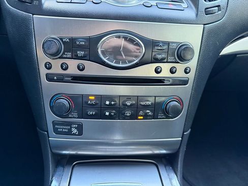 Used 2015 INFINITI Q40 w/ Navigation Package image 38