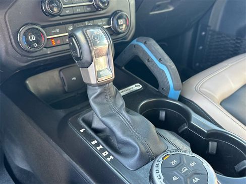 Used 2023 Ford Bronco Wildtrak image 31