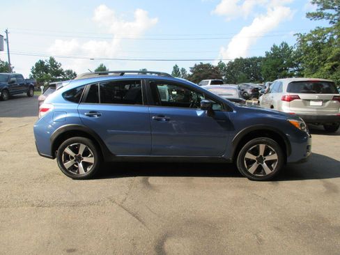 Used 2015 Subaru Crosstrek 2.0i Premium AWD/4WD image 4