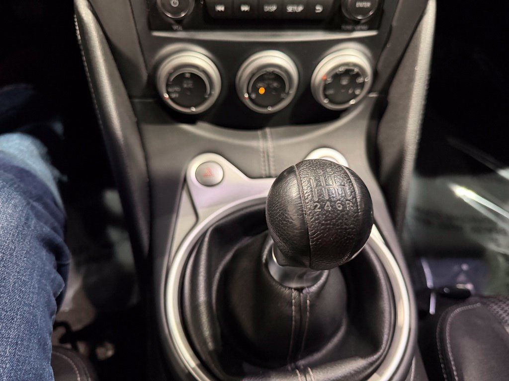 Used 2019 Nissan 370Z Coupe RWD image 20