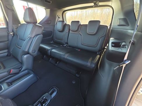 New 2026 Nissan Armada SL w/ Captain's Chari Seat Package AWD/4WD image 23