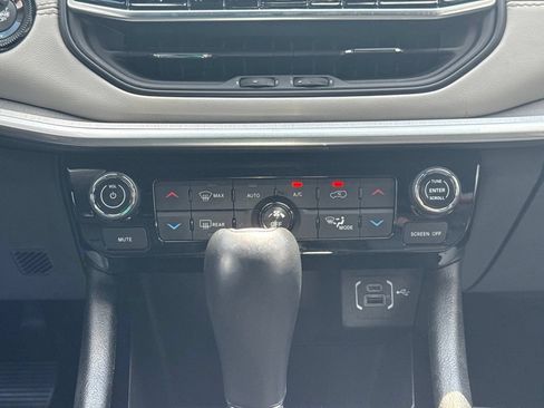 Used 2025 Jeep Compass Limited AWD/4WD image 22