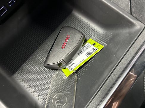 New 2026 GMC Terrain Elevation w/ Elevation Premium Package image 21