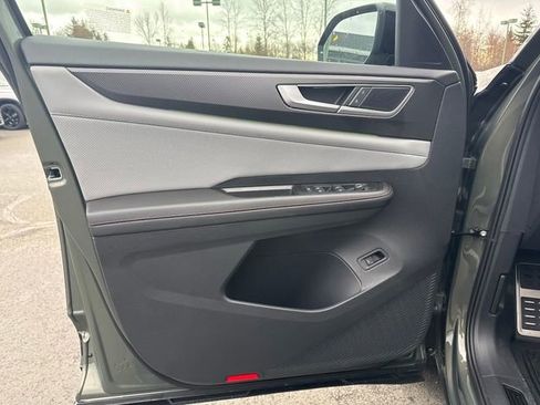 New 2026 Volkswagen Atlas Peak Edition AWD/4WD image 17