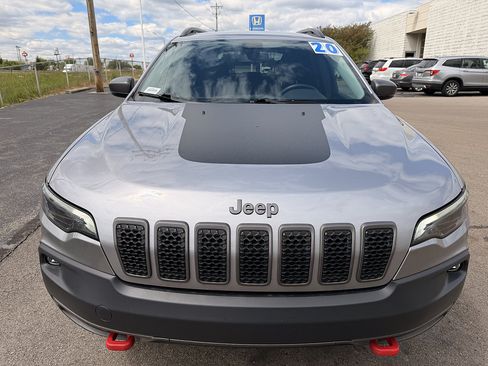 Used 2020 Jeep Cherokee Trailhawk w/ Cold Weather Group AWD/4WD image 8