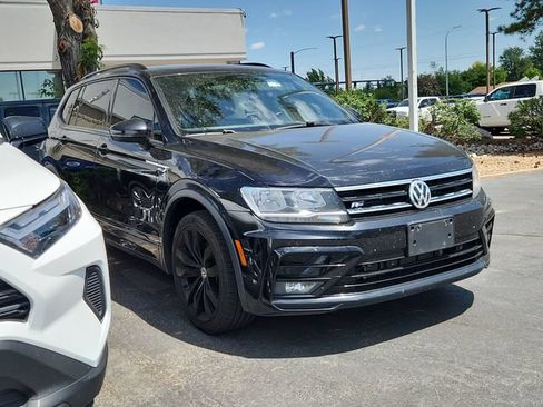 Used 2020 Volkswagen Tiguan SE R-Line w/ 3rd Row Seat Package AWD/4WD image 1