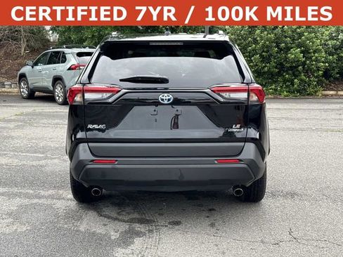 Used 2024 Toyota RAV4 LE AWD/4WD image 3