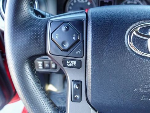 Certified 2018 Toyota Tacoma TRD Sport image 18