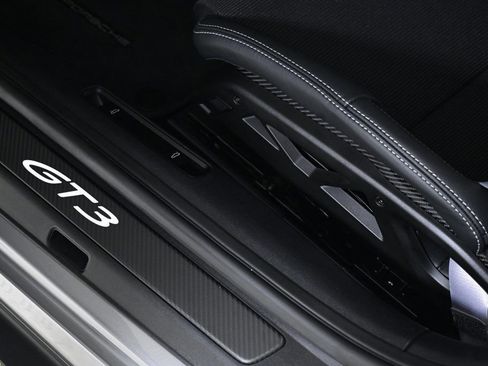 Certified 2026 Porsche 911 GT3 image 27
