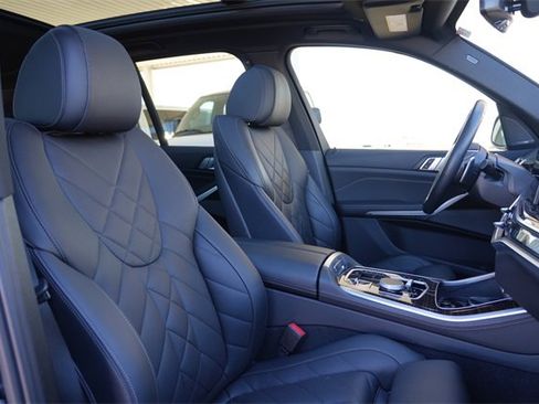 Used 2024 BMW X5 xDrive50e w/ Premium Package image 15