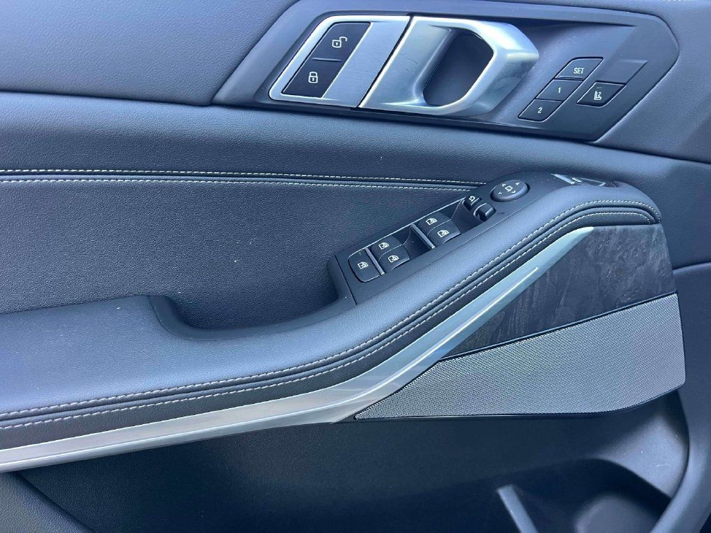 Certified 2026 BMW X5 xDrive40i AWD/4WD image 19
