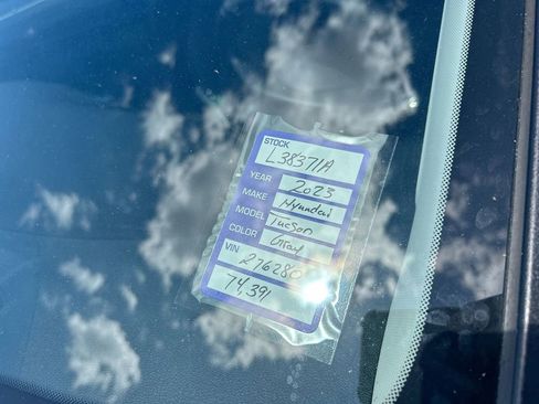 Used 2023 Hyundai Tucson SEL w/ Convenience Package image 10