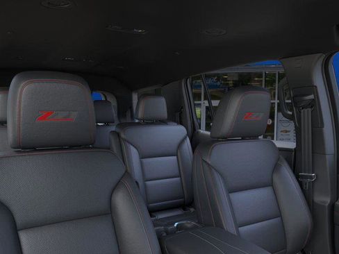New 2026 Chevrolet Traverse Z71 w/ Driver Confidence Package AWD/4WD image 24