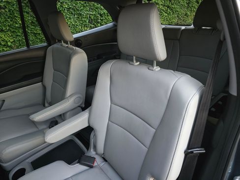 Used 2019 Honda Pilot Touring image 54