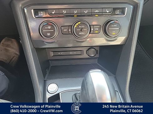 Certified 2021 Volkswagen Tiguan SE w/ Panoramic Sunroof Package AWD/4WD image 8