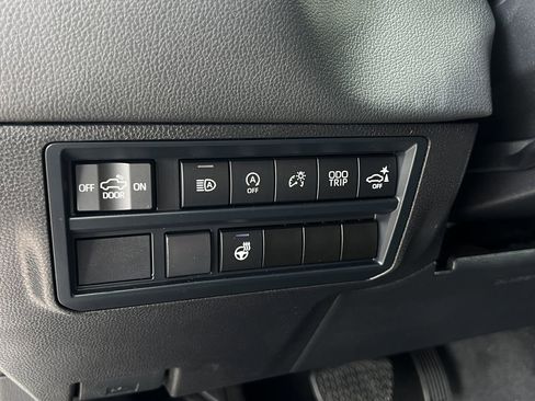 Used 2024 Toyota Tundra Limited image 16