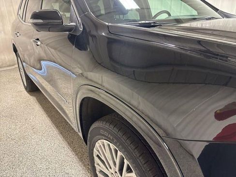 Used 2025 GMC Acadia Denali w/ LPO, Floor Liner Package AWD/4WD image 9
