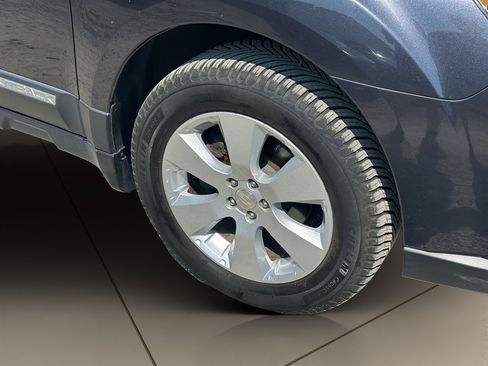 Used 2011 Subaru Outback 2.5i Premium AWD/4WD image 23