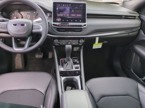 New 2026 Jeep Compass Latitude AWD/4WD image 20