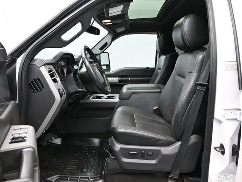 Used 2014 Ford F350 Lariat w/ Lariat Ultimate Package AWD/4WD image 9