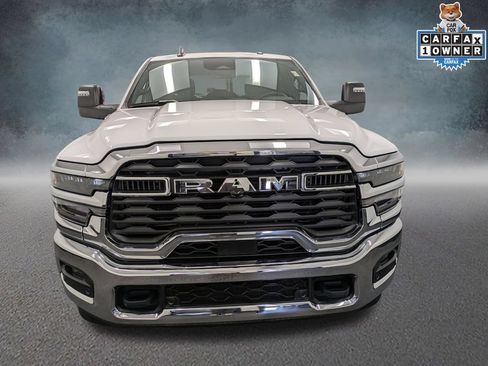 Used 2025 RAM 2500 Big Horn AWD/4WD image 2