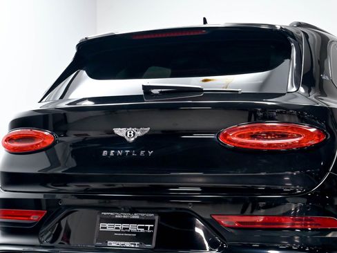 Used 2021 Bentley Bentayga w/ First Edition Specification AWD/4WD image 80