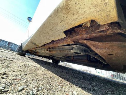 Used 2004 Buick Le Sabre Custom w/ Wheel and Sounds Package image 13