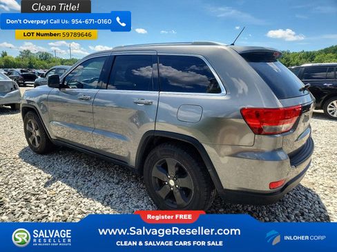 Used 2012 Jeep Grand Cherokee Laredo AWD/4WD image 3