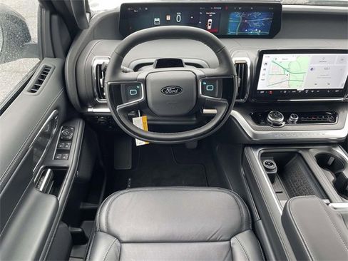 New 2025 Ford Expedition Platinum w/ Stealth Performance Package image 15