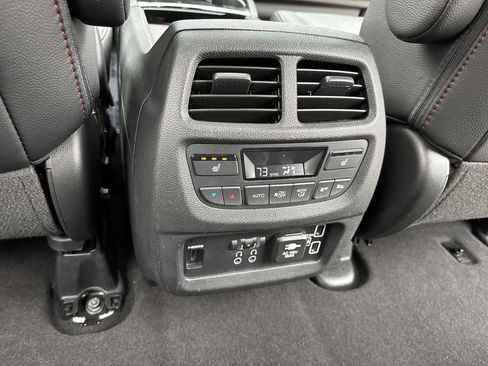 Used 2021 Honda Pilot Black Edition image 38