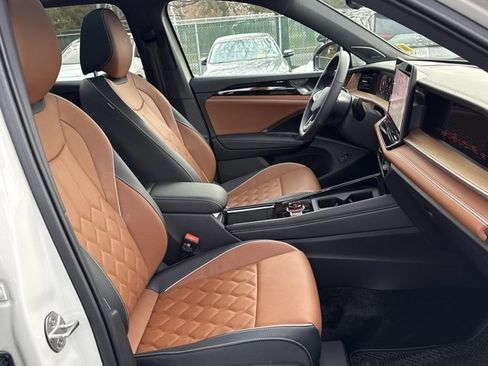 Used 2026 Volkswagen Tiguan SEL R-Line image 29