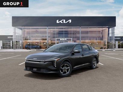 New 2026 Kia K4 LXS