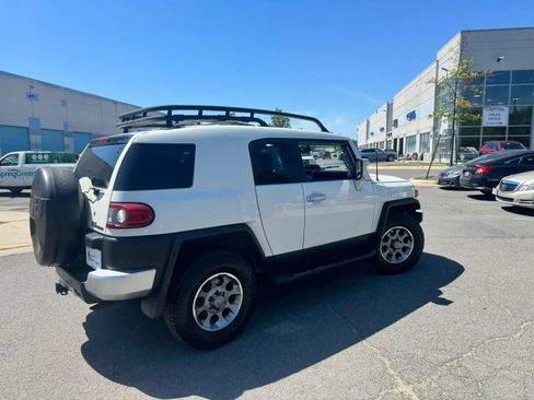 Used 2012 Toyota FJ Cruiser 4WD w/ Upgrade Pkg image 25