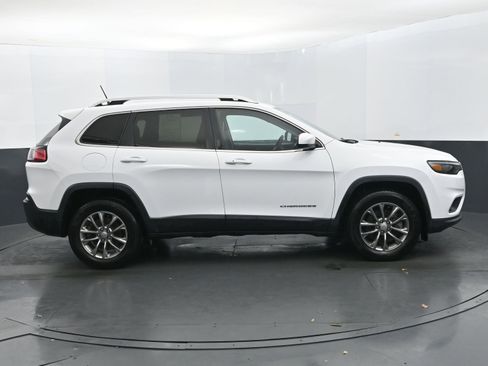 Used 2020 Jeep Cherokee Latitude Plus image 6
