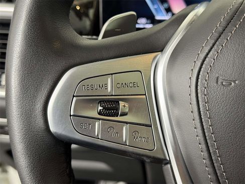 Used 2023 BMW X7 xDrive40i image 22